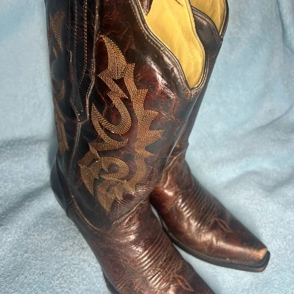 Women’s size 7 1/2 M Corral Cowboy boots - Picture 4 of 10